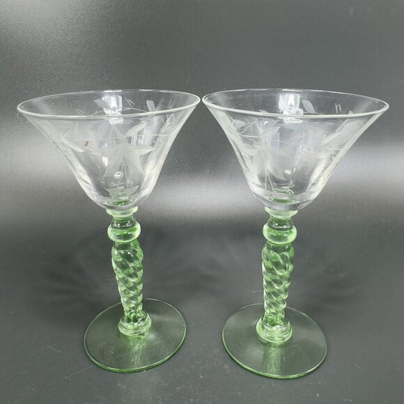 Vintage Uranium Stemware Glasses Cups Clear Etched UV Glowing Cups Barware Set 3 - Picture 14 of 16